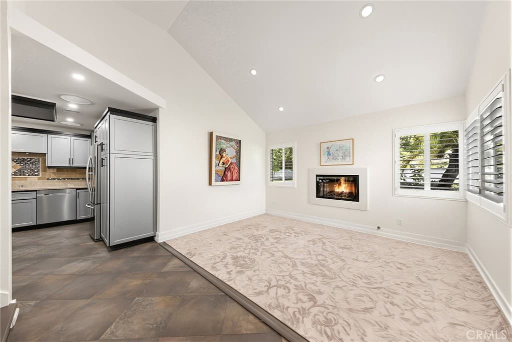 Home at 686 Dapple Gray Circle, Walnut — photo 4 of 12