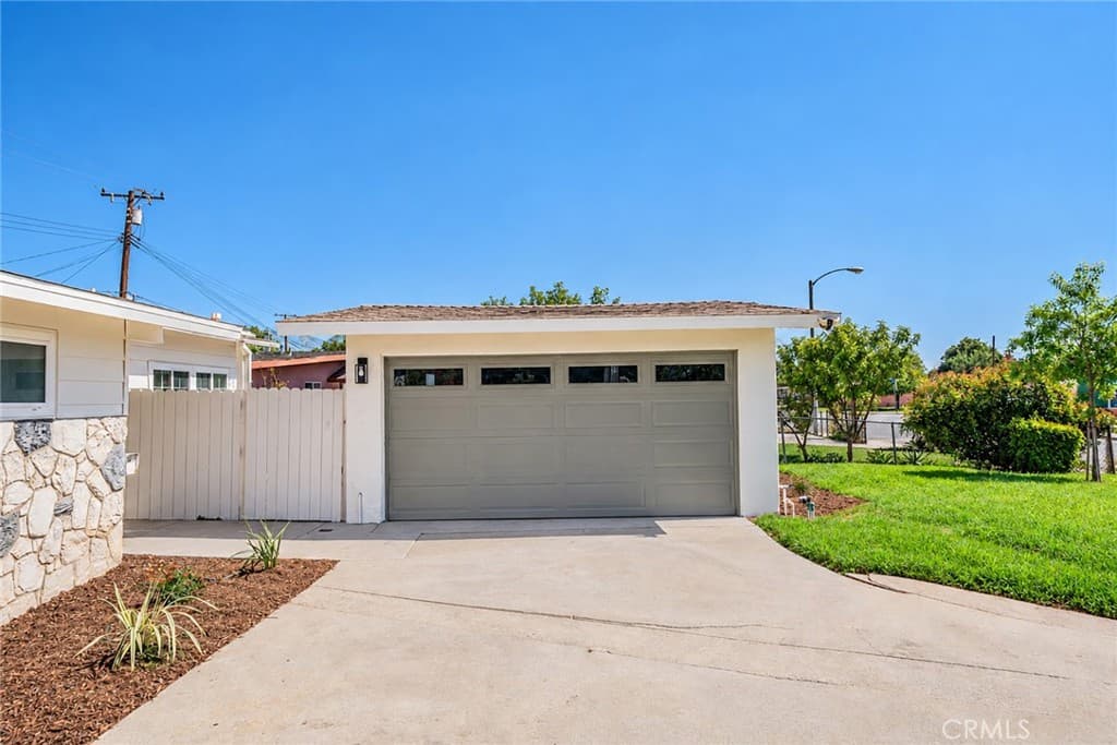 Home at 1281 Colony Drive, Pomona — photo 2 of 12