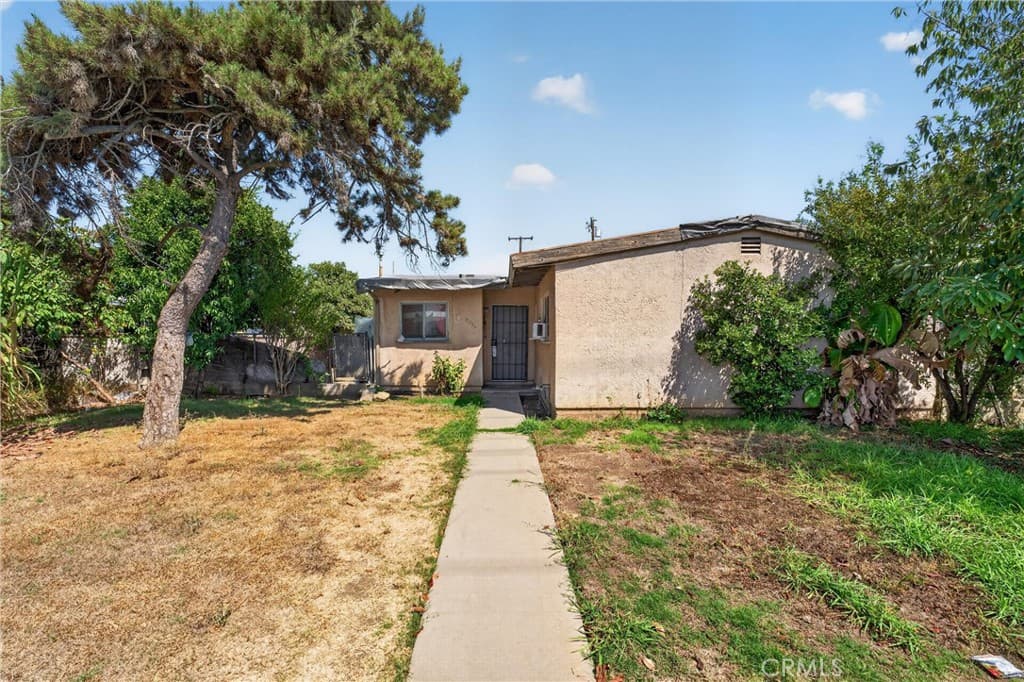 Home at 15335 Temple Avenue, La Puente — photo 2 of 12