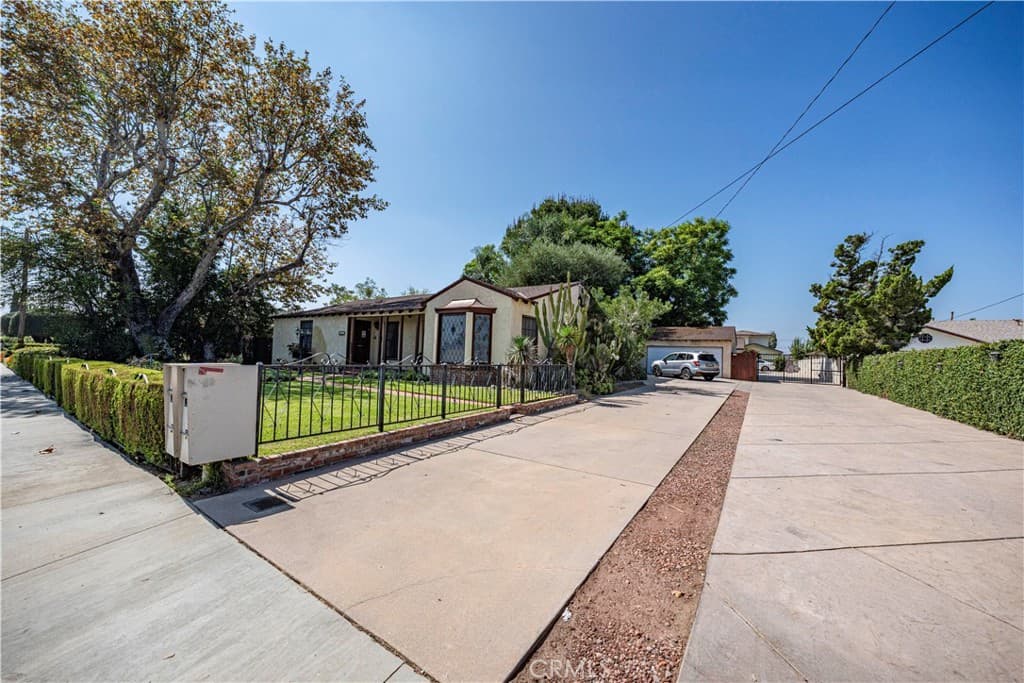 Home at 4935 Baldwin Avenue, Temple City — photo 5 of 12