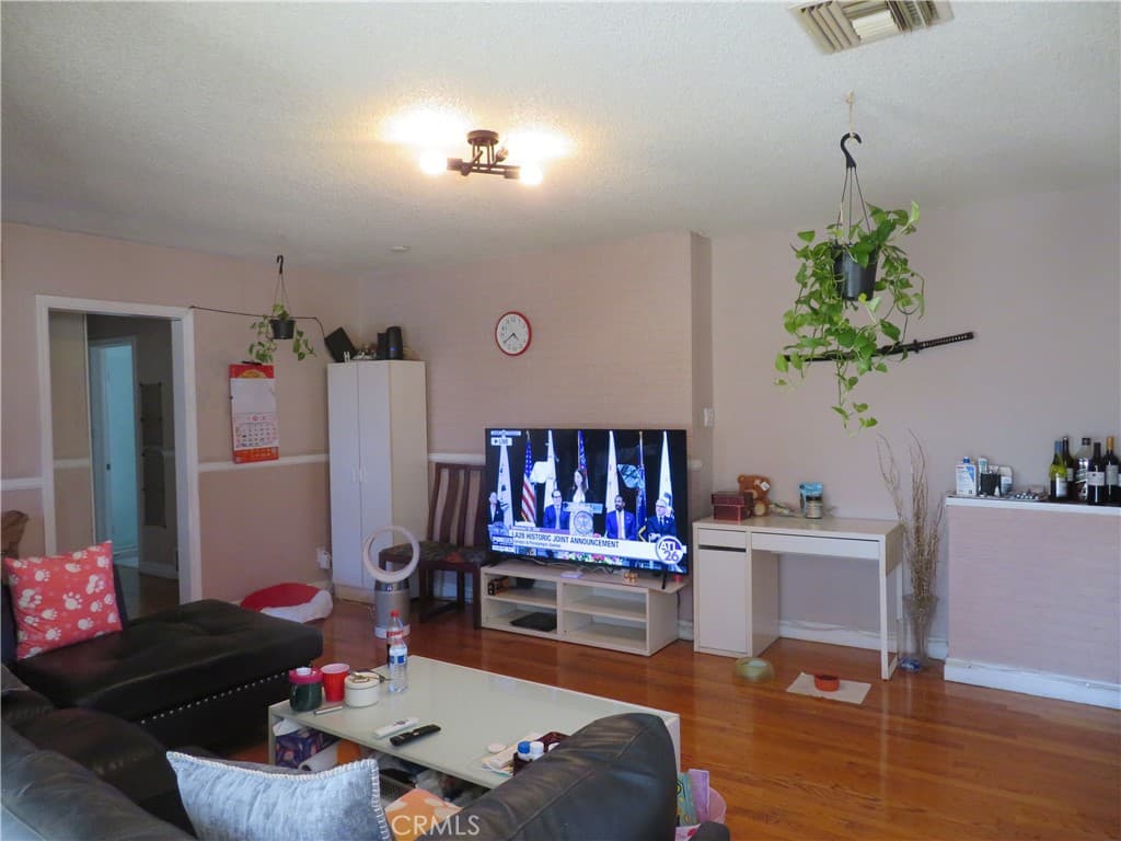 Home at 16653 East Queenside Drive, Covina — photo 6 of 12