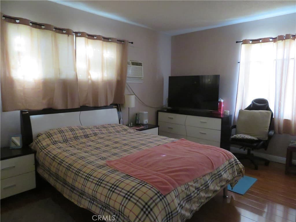 Home at 16653 East Queenside Drive, Covina — photo 9 of 12
