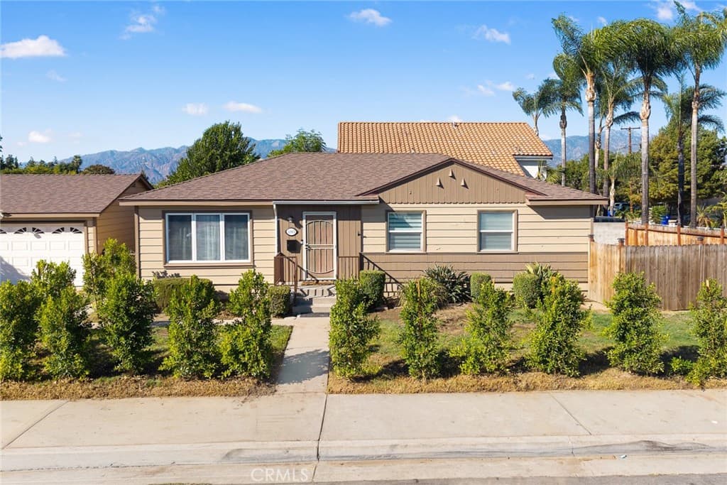Home at 4065 Daines Drive, Arcadia — photo 9 of 12