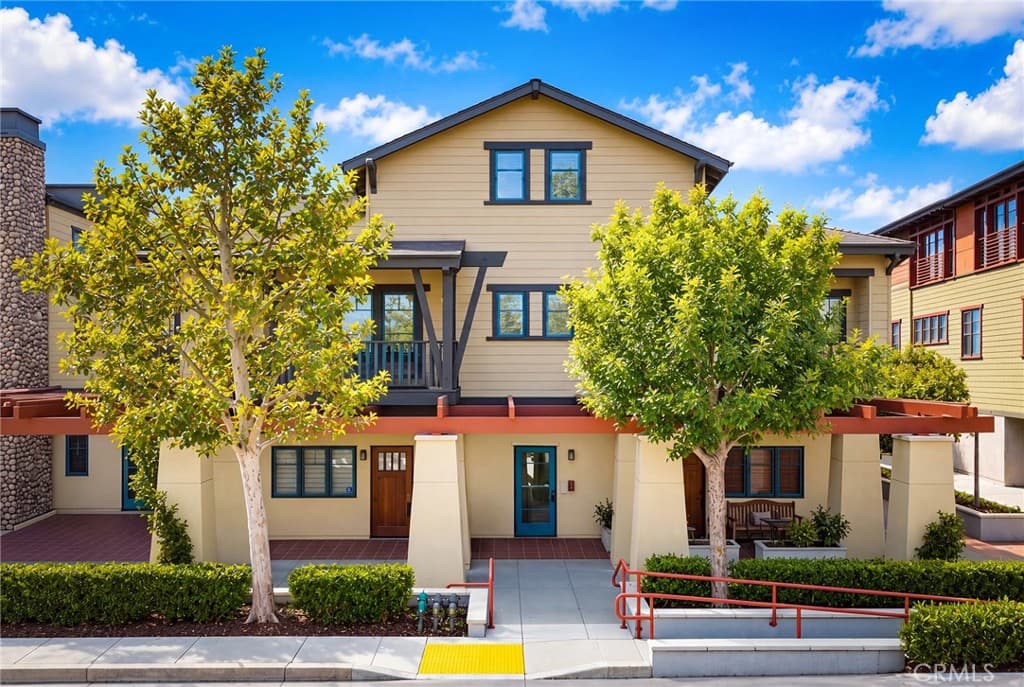 Condo at 142 N Vermont B, Glendora — photo 1 of 12