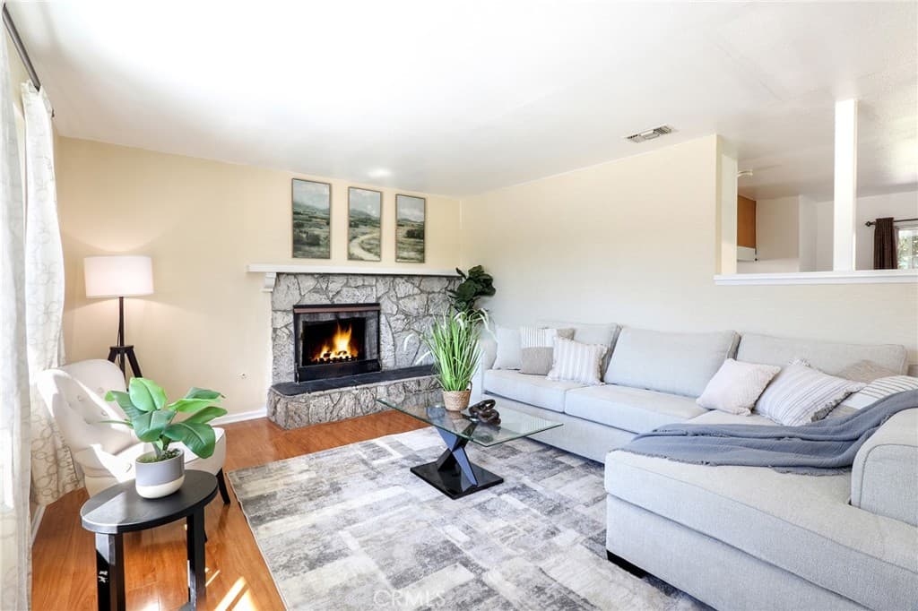 Home at 16735 Main St, La Puente — photo 4 of 12