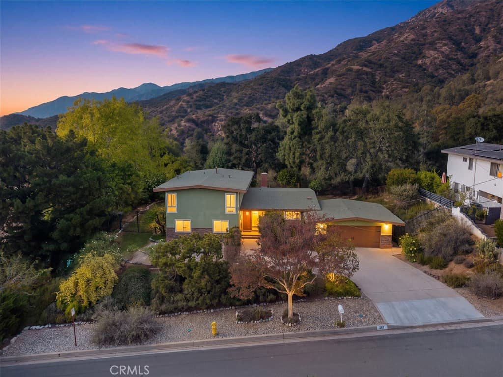 Home at 281 Spinks Canyon, Duarte — photo 3 of 12