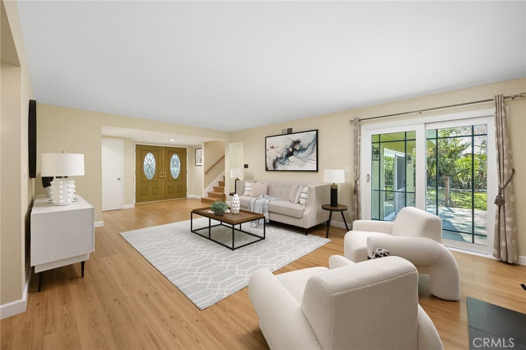 Home at 281 Spinks Canyon, Duarte — photo 8 of 12
