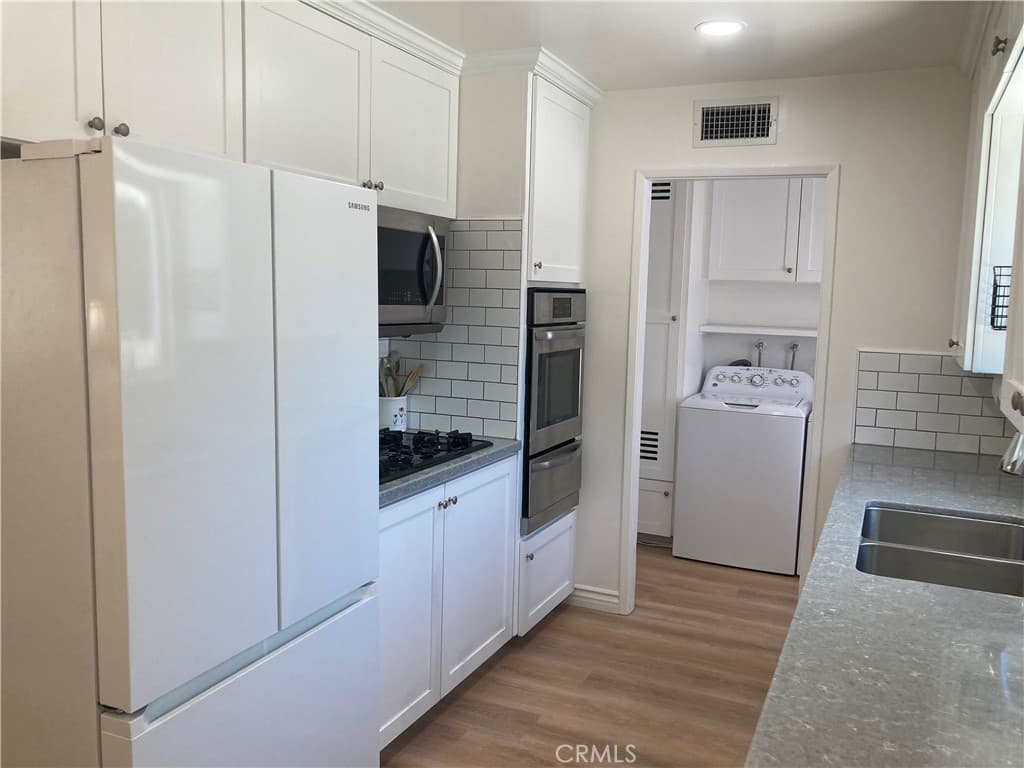 Home at 310 S Cataract, San Dimas — photo 7 of 12