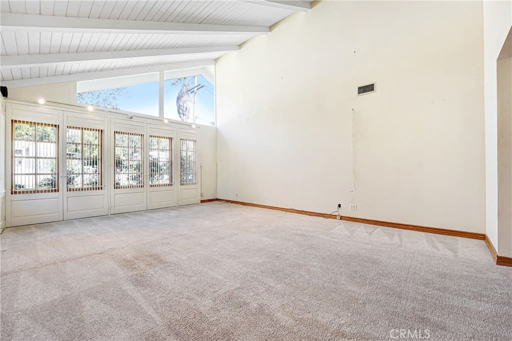 Home at 440 Manzanita Avenue, Sierra Madre — photo 3 of 12