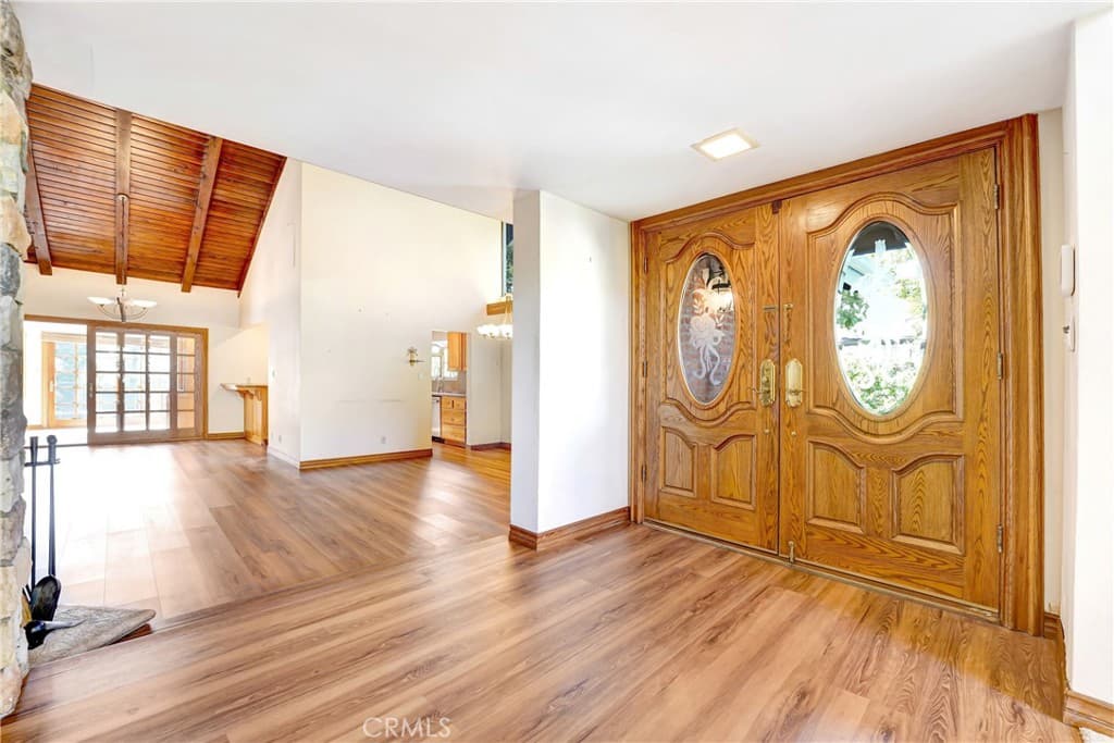 Home at 440 Manzanita Avenue, Sierra Madre — photo 4 of 12
