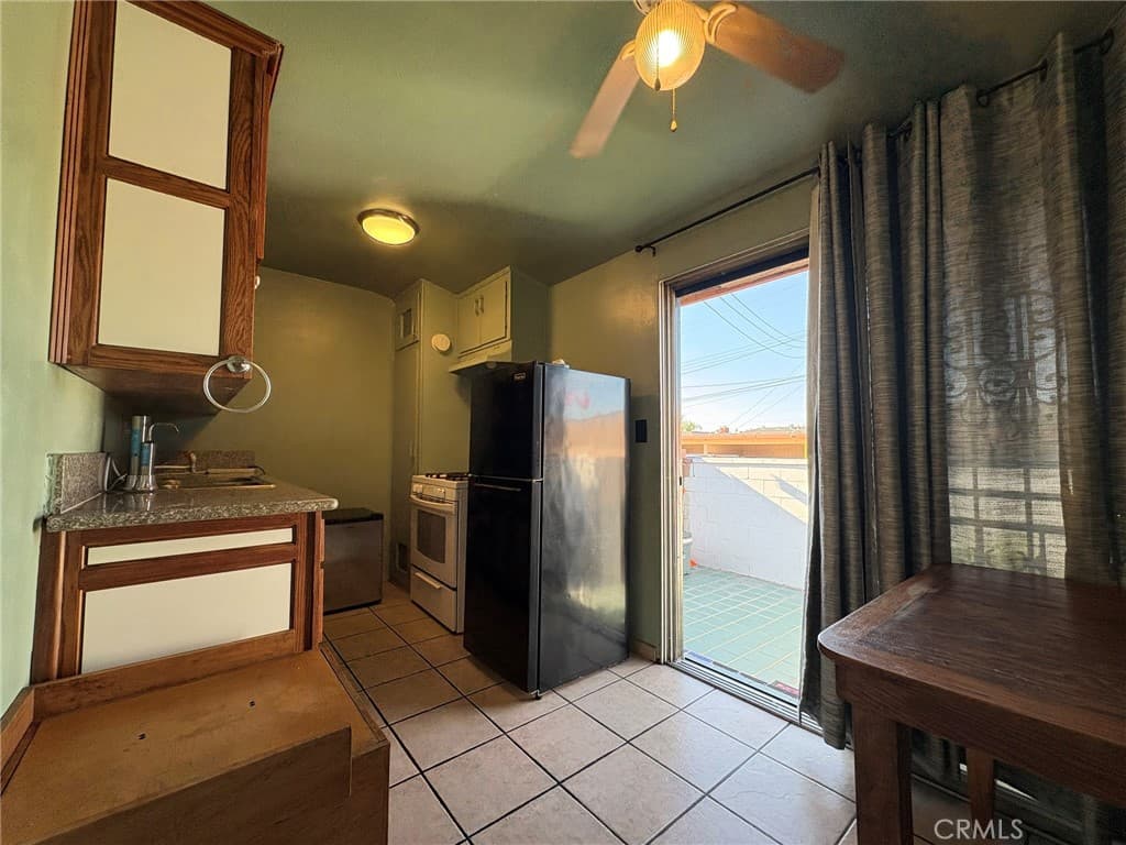 Condo at 14510 Amar Road #J, La Puente — photo 7 of 12