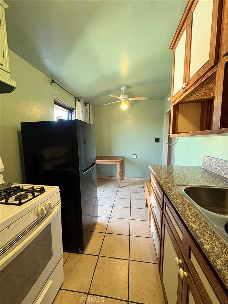 Condo at 14510 Amar Road #J, La Puente — photo 8 of 12