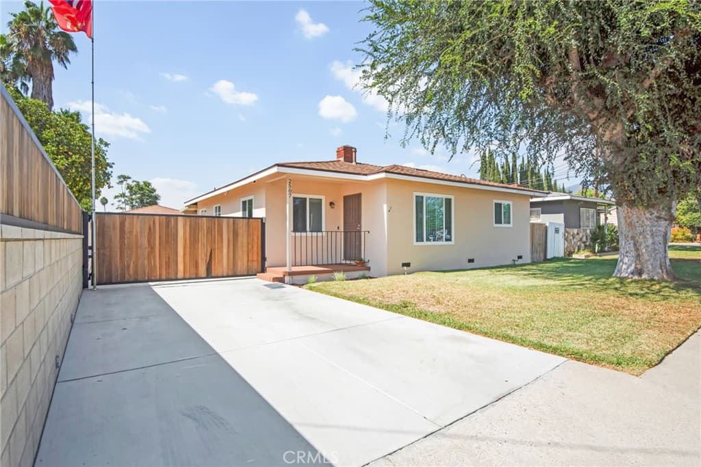 Home at 2507 Lincoln Avenue, Duarte — photo 1 of 12