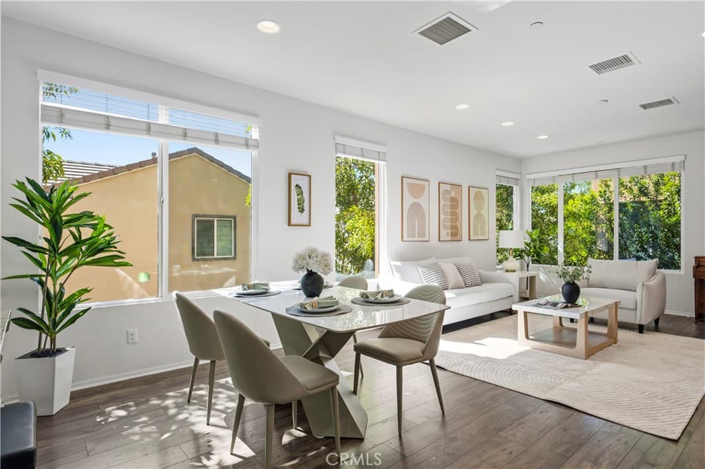 Condo at 422 W Route 66 83, Glendora — photo 11 of 12