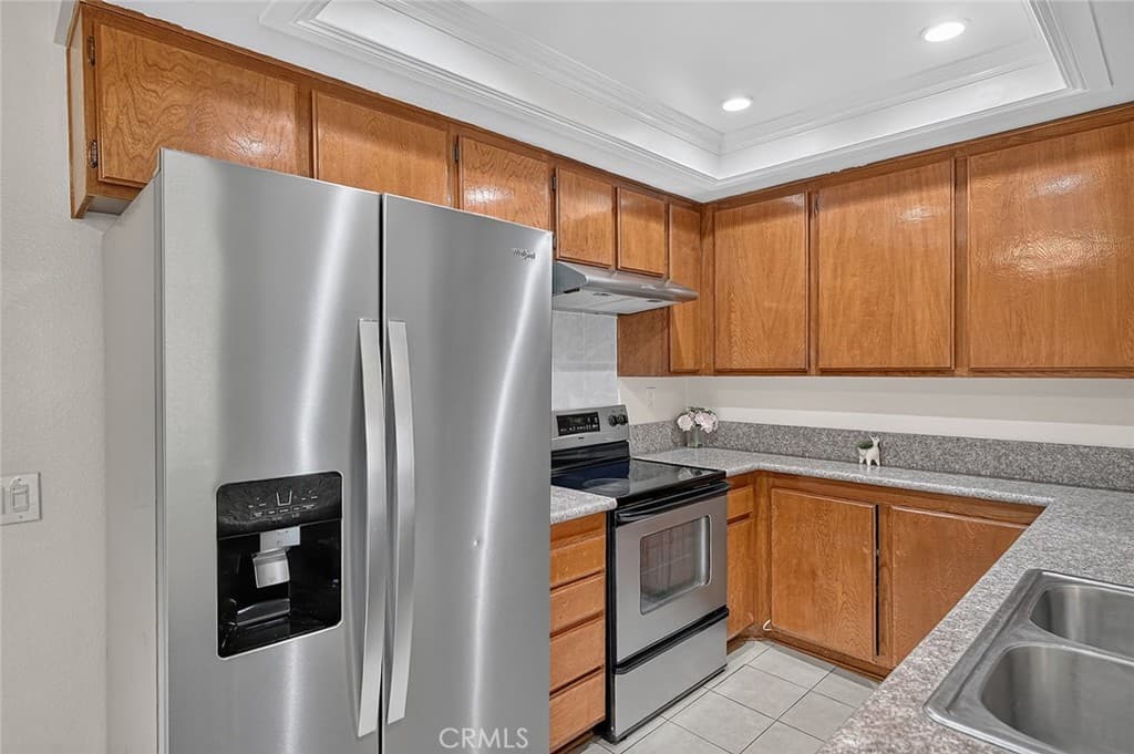 Condo at 10 Country Mile Road, Pomona — photo 11 of 12