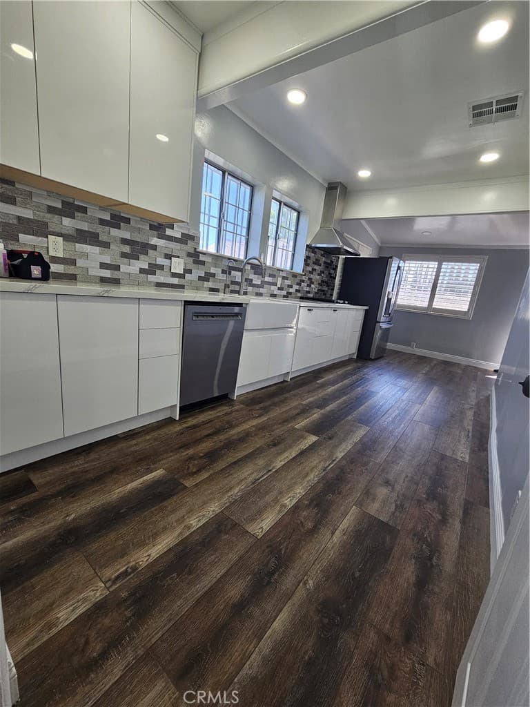 Home at 2352 California Ave, Duarte — photo 11 of 12