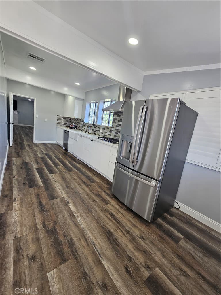 Home at 2352 California Ave, Duarte — photo 5 of 12