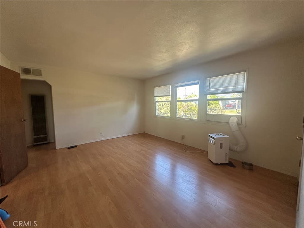 Home at 332 Maydee, Monrovia — photo 3 of 7