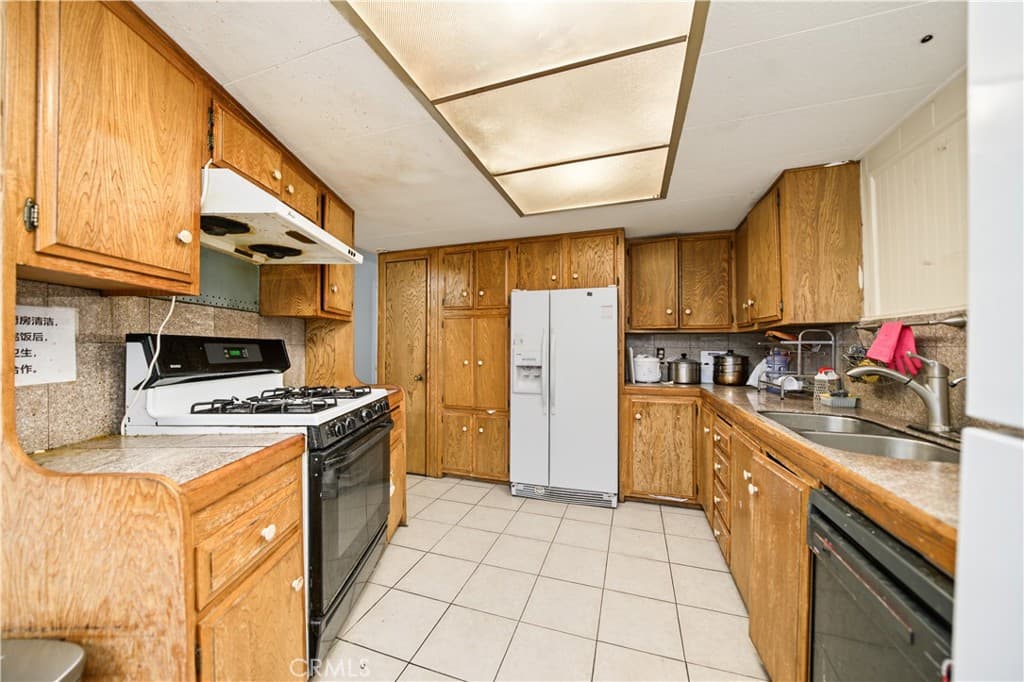 Home at 1441 Ave Paso Real Avenue 182, Rowland Heights — photo 3 of 12