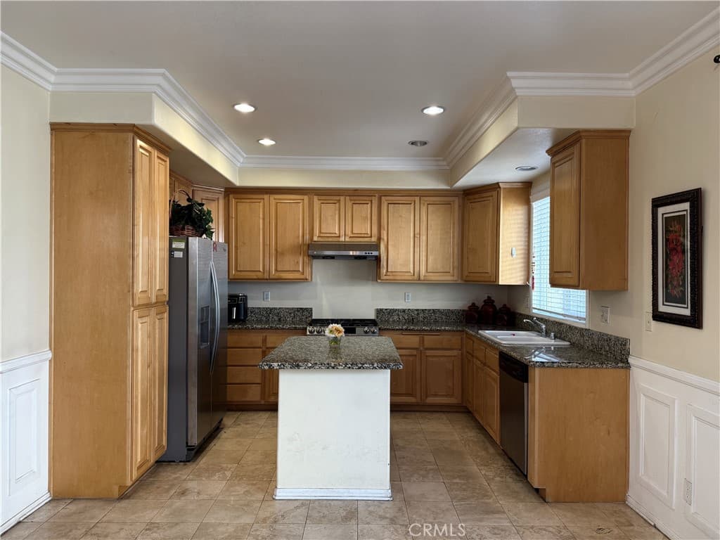 Home at 4237 Walnut, Baldwin Park — photo 7 of 12