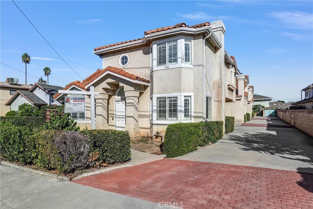 Townhouse at 5540 Sutana Avenue, Temple City — photo 1 of 12