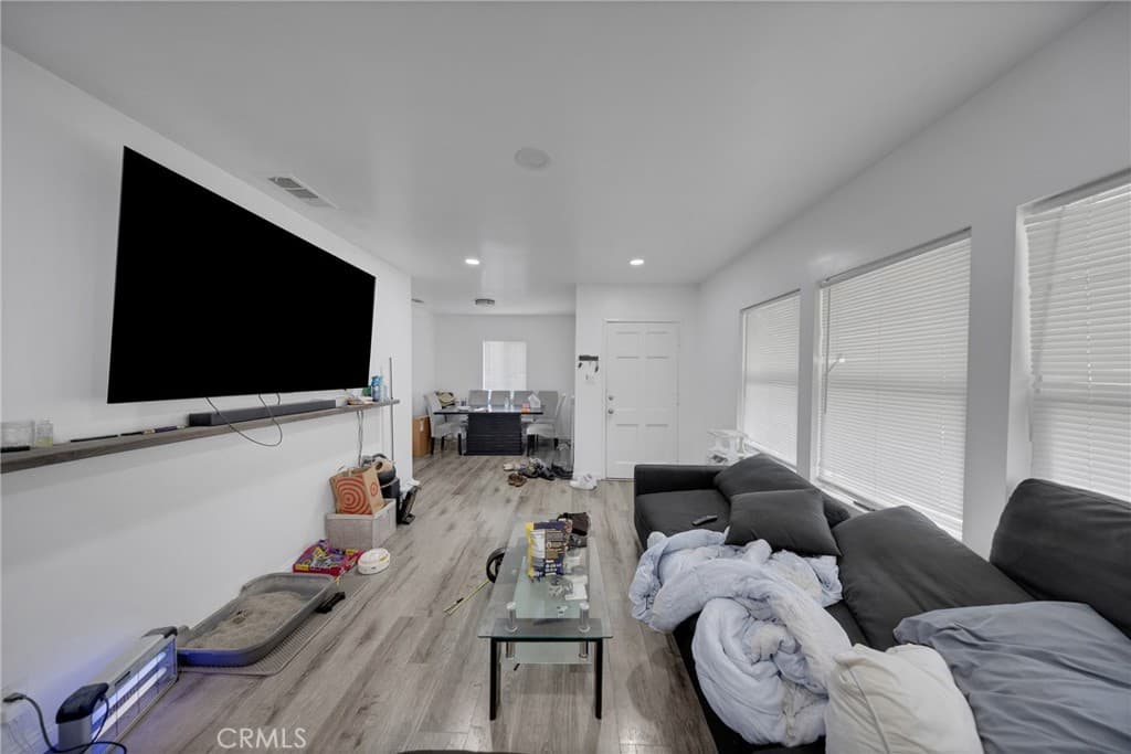 Home at 11427 Mulhall, El Monte — photo 3 of 12