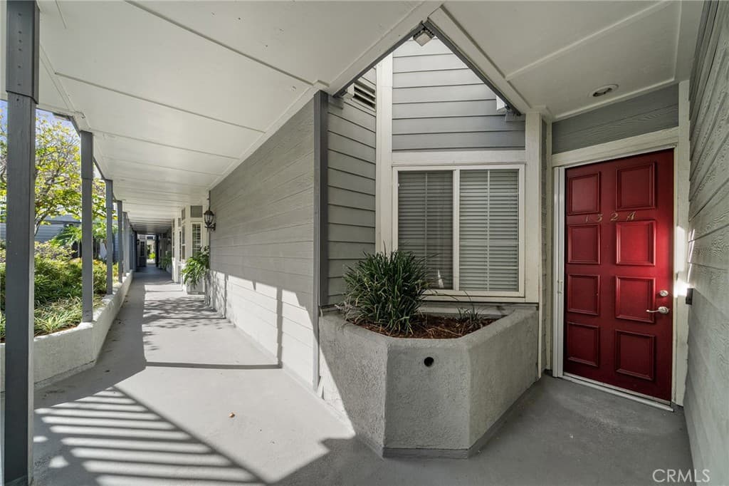 Condo at 132 W Lemon Avenue A, Monrovia — photo 2 of 12