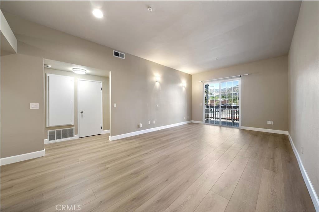 Condo at 132 W Lemon Avenue A, Monrovia — photo 5 of 12