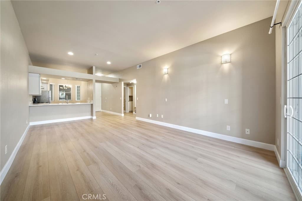 Condo at 132 W Lemon Avenue A, Monrovia — photo 7 of 12