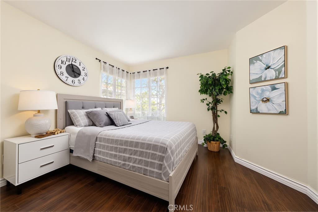 Townhouse at 919 Bidwell, San Dimas — photo 11 of 12