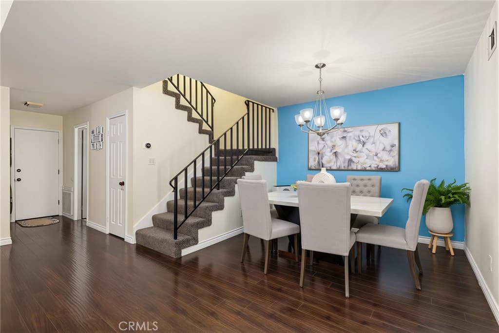 Townhouse at 919 Bidwell, San Dimas — photo 4 of 12