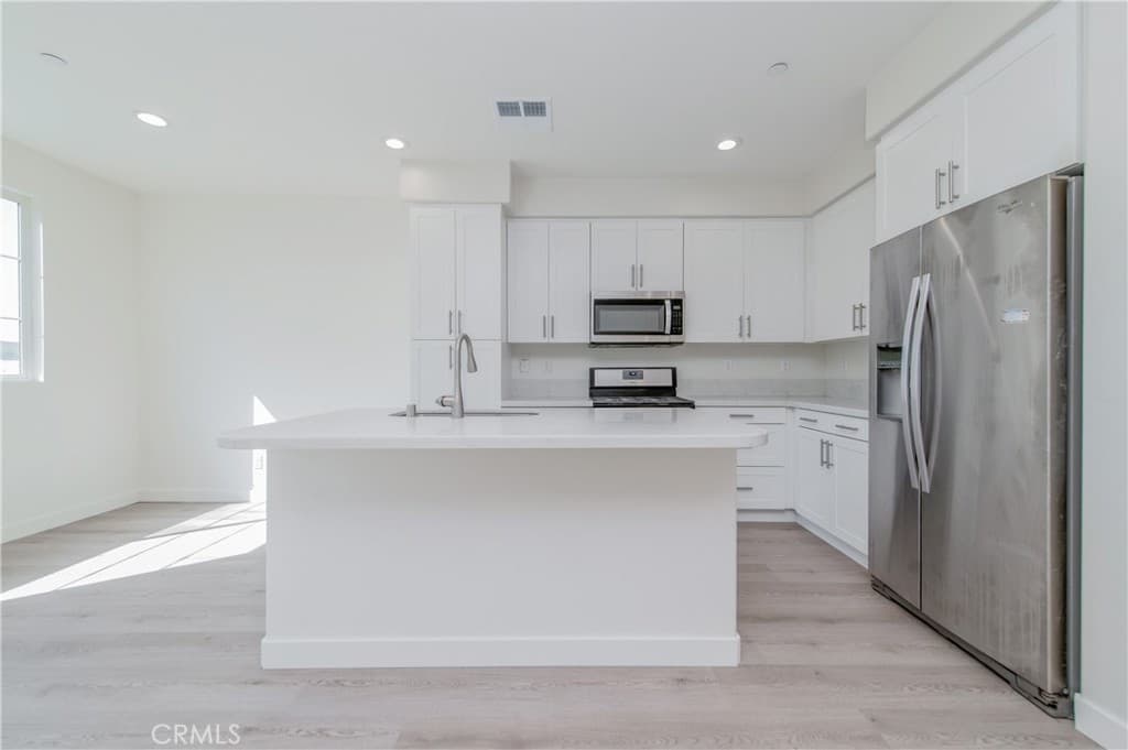 Townhouse at 11125 Legion, El Monte — photo 11 of 12