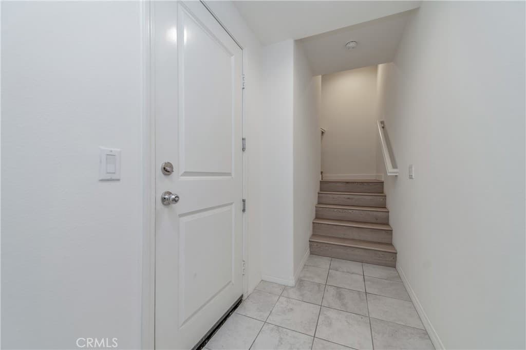 Townhouse at 11125 Legion, El Monte — photo 4 of 12
