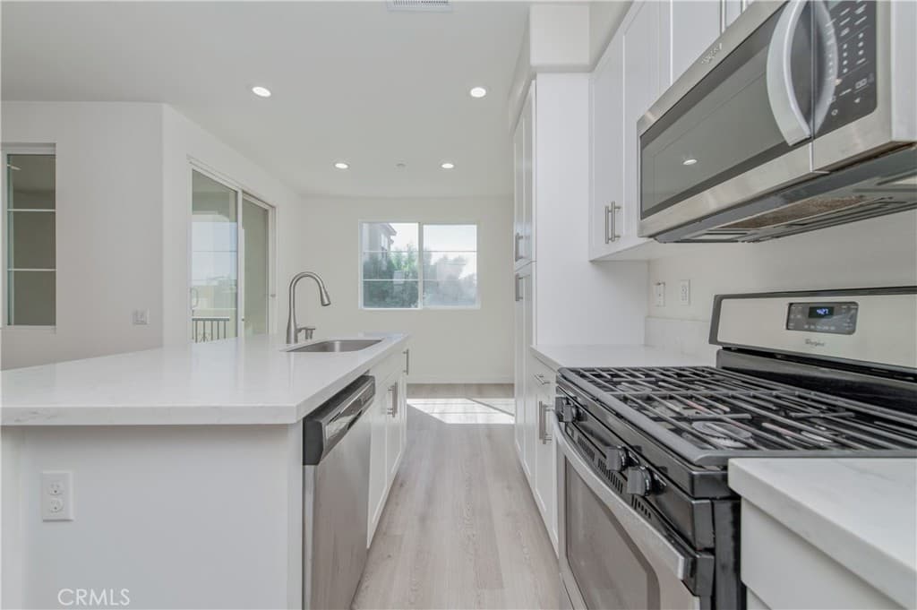 Townhouse at 11125 Legion, El Monte — photo 5 of 12
