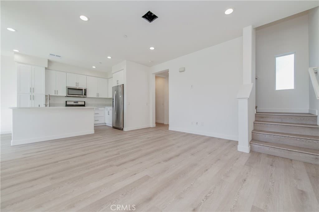 Townhouse at 11125 Legion, El Monte — photo 8 of 12