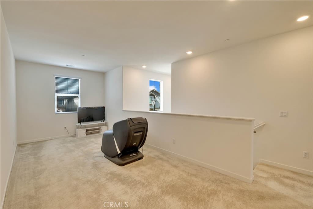 Condo at 908 Werly, Pomona — photo 8 of 12