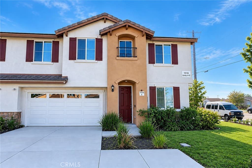Townhouse at 13110 Dart St E, Baldwin Park — photo 1 of 12
