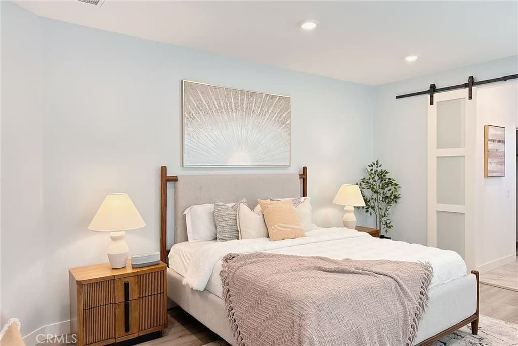Townhouse at 13110 Dart St E, Baldwin Park — photo 9 of 12