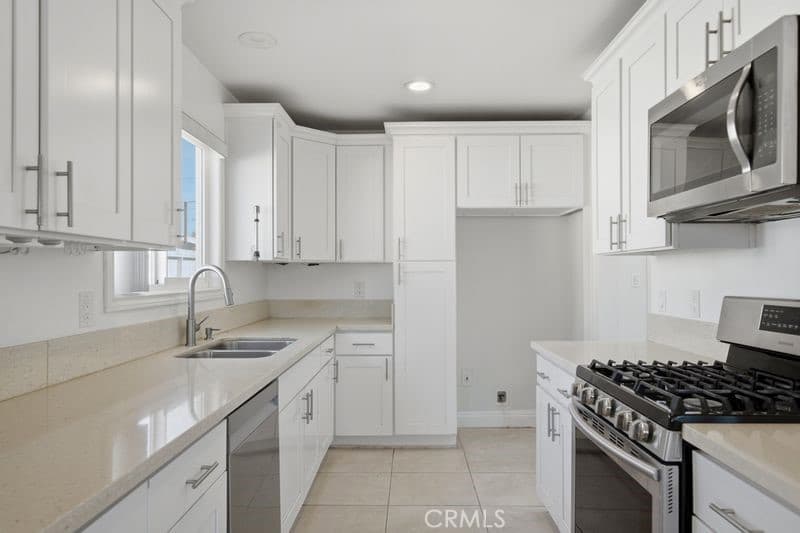 Home at 1606 Penn Mar Avenue, South El Monte — photo 6 of 12